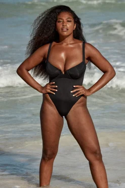 Monday Swimwear Clovelly One Piece -