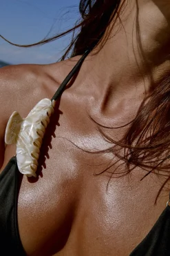 Monday Swimwear Staniel Cay Medium Hair Clip Set